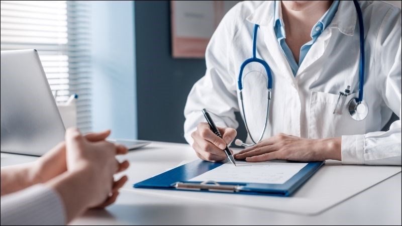 Tham khảo ý kiến bác sĩ trước khi sử dụng multivitamin