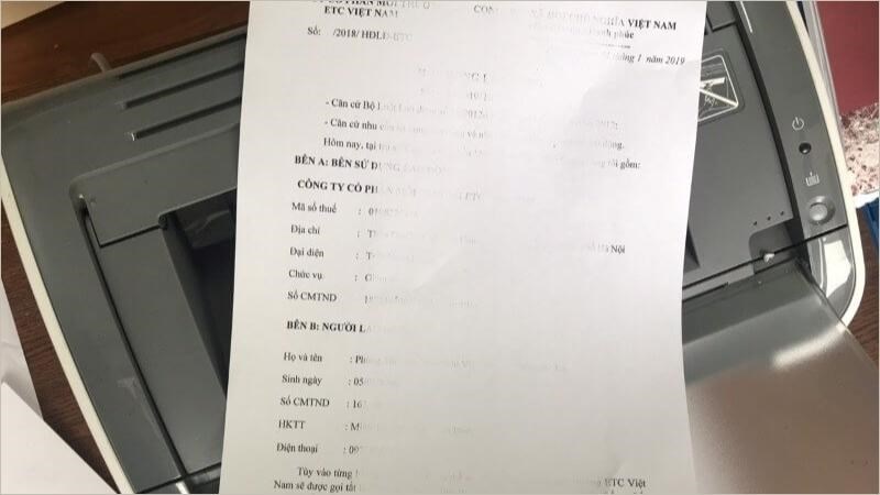 Nhiều vệt trắng xuất hiện trên bản in báo hiệu máy in hết mực Nhiều vệt trắng xuất hiện trên bản in báo hiệu máy in hết mực