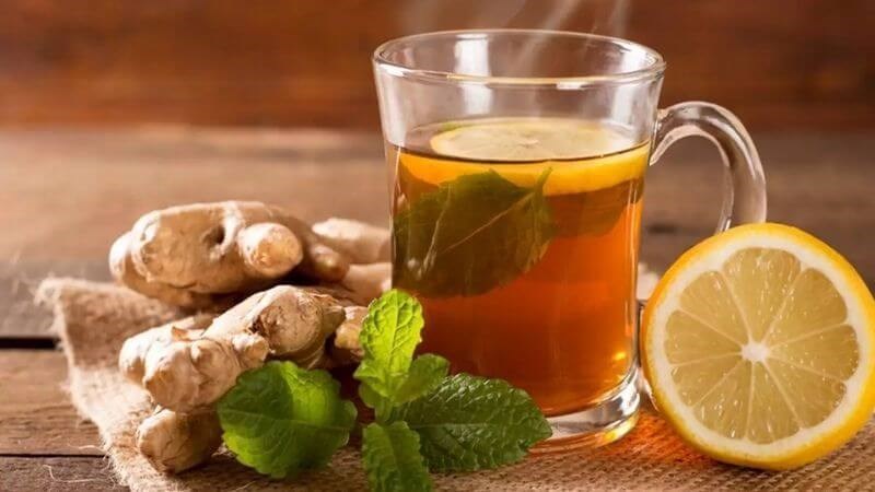Gừng có thể giúp giảm đau họng bằng cách bảo vệ chống lại vi khuẩn, mầm bệnh và độc tố