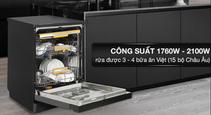 Máy rửa chén độc lập Comfee CDWEF1533GB-WU-VN có thể hoạt động đến 2100W cho hiệu quả làm sạch chén bát vượt trội