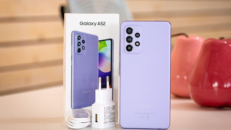 Samsung A52 c&oacute; k&iacute;ch thước pin l&ecirc;n tới 4500mAh v&agrave; sạc nhanh 20W