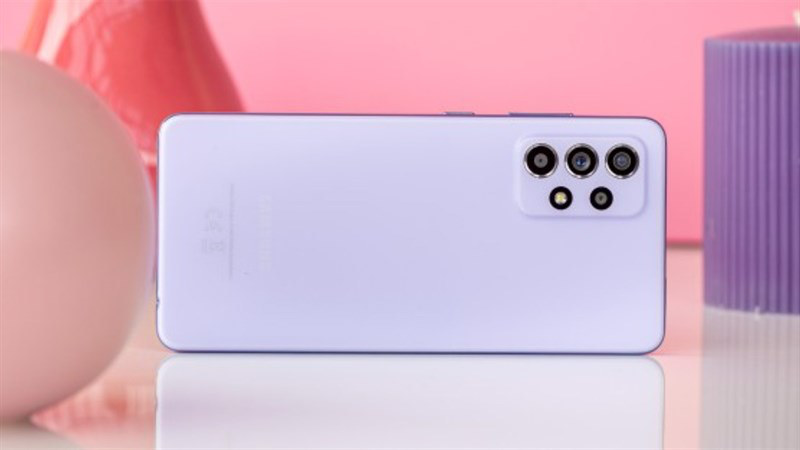 Cụm 4 camera sau tr&ecirc;n Samsung A52 