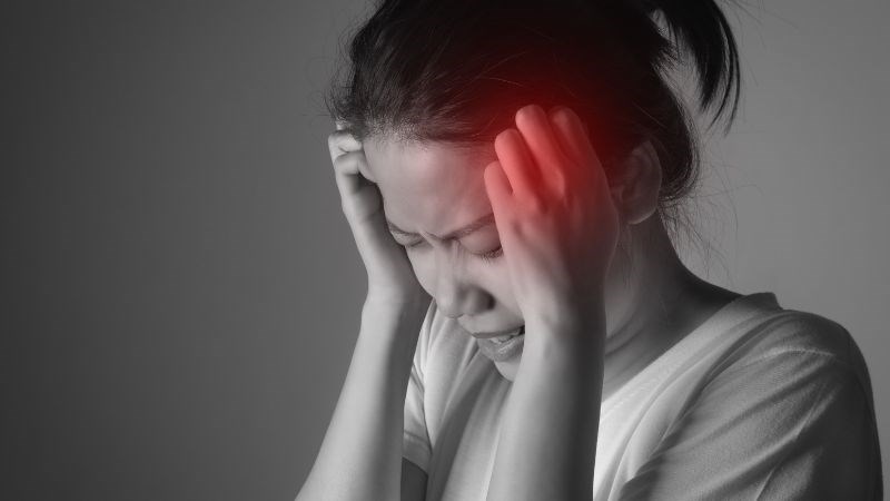 Nếu ngừng thuốc xuất hiện dấu hiệu nhức đầu hãy liên hệ ngay với bác sĩ