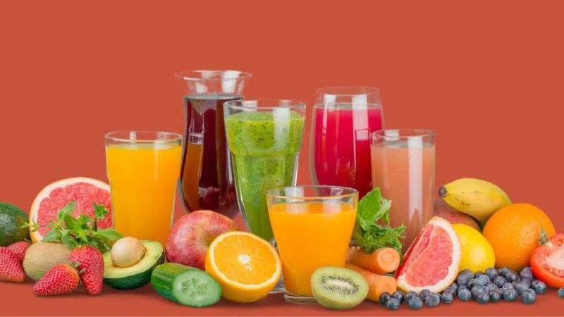 Bạn nên thay thế nước ngọt bằng nước ép trái cây để giảm tiêu thụ đường