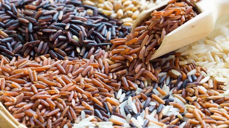 Một chén gạo lứt sau khi nấu chín sẽ cung cấp 19mcg selen