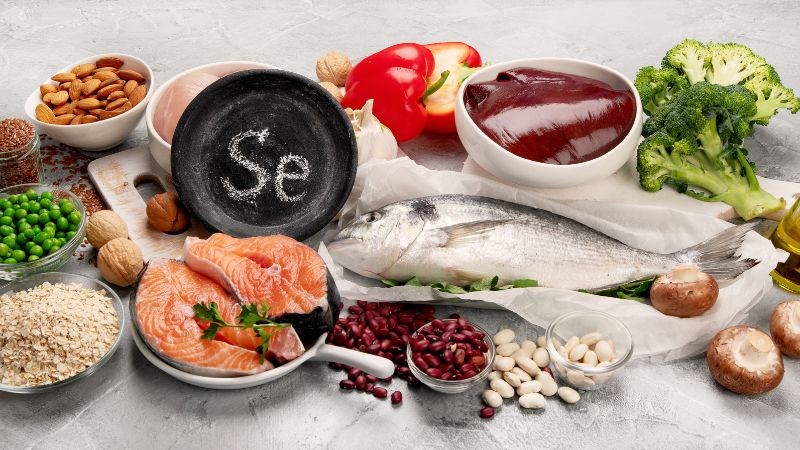 Selen đóng vai trò quan trọng trong chuyển hóa hormone tuyến giáp