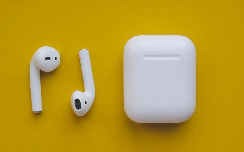 AirPods 2 Lightning Charge Apple MV7N2 với thiết kế nhỏ gọn và tiện lợi, đi kèm thời lượng pin ổn định