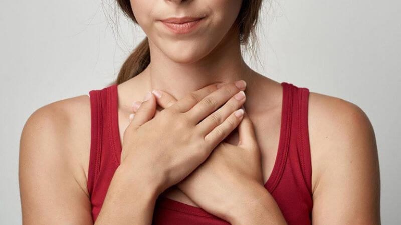 Tinh giầu chanh làm giảm cảm giác đau rát họng