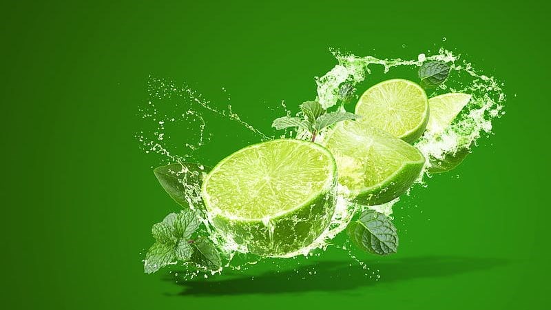 Uống nước chanh giúp thúc đẩy tăng cường hoạt động trao đổi chất