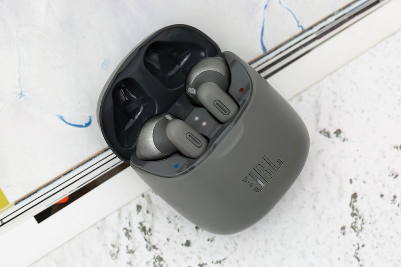 Tai nghe JBL Tune 200 Tai nghe JBL Tune 200 sử dụng Bluetooth 5.0, cho phạm vi sử dụng bán kính đến 10m