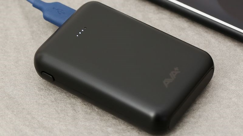 Sạc dự phòng Polymer 10000 mAh Type C AVA+ DS2107 nhỏ nhắn, dễ cầm tay Sạc dự phòng Polymer 10000 mAh Type C AVA+ DS2107 nhỏ nhắn, dễ cầm tay