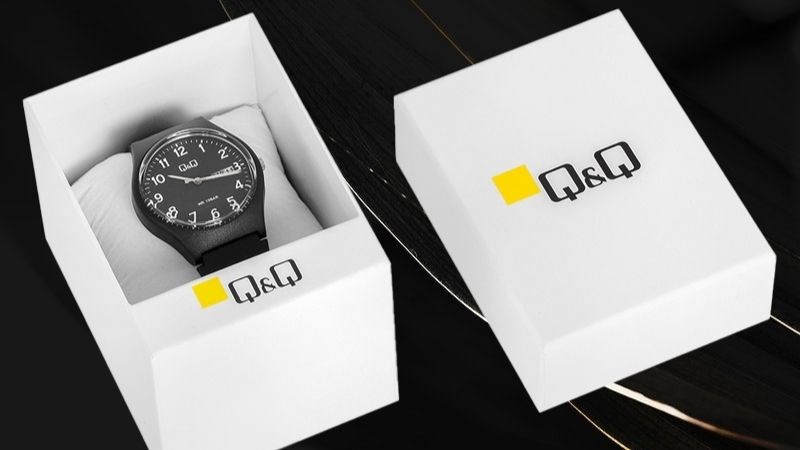 N&ecirc;n quan s&aacute;t phần bao b&igrave;, vỏ hộp cũng như c&aacute;c phụ kiện đi k&egrave;m