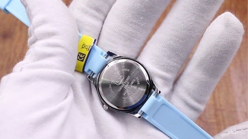 Đồng hồ Q&Q của bạn l&agrave; h&agrave;ng ch&iacute;nh h&atilde;ng khi 2 d&atilde;y code tr&ugrave;ng khớp