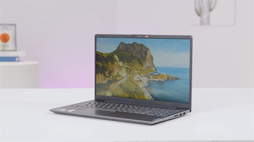 Sở hữu vẻ ngo&agrave;i thanh lịch với gam m&agrave;u x&aacute;m