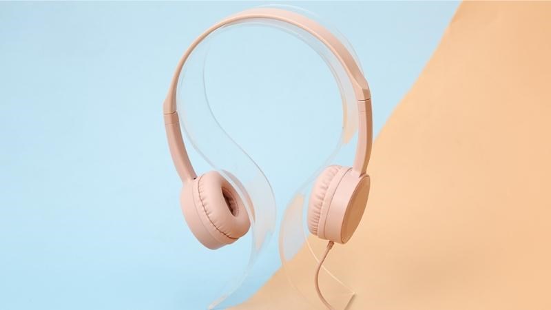 Tai nghe chụp tai c&oacute; khả năng c&aacute;ch &acirc;m tốt