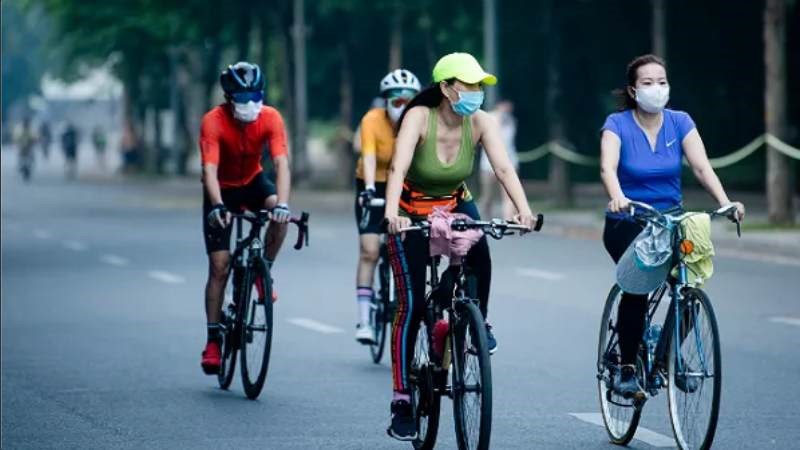 Đi xe đạp giúp giảm nguy cơ béo phì, huyết áp cao và chất béo trung tính trong cơ thể