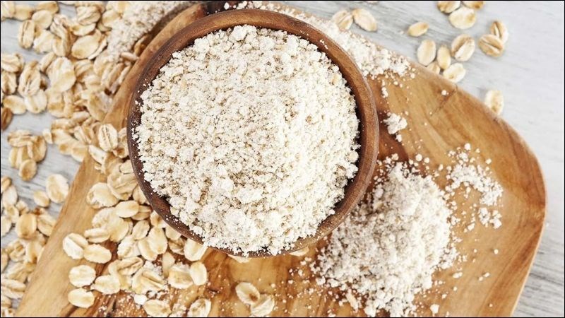 Các saponin giúp bột yến mạch biến thành một chất tẩy rửa dịu nhẹ nhưng hiệu quả