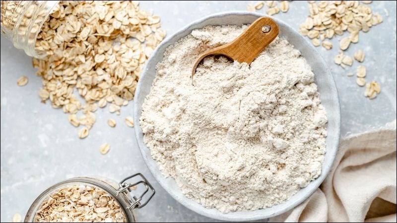 Mặt nạ bột yến mạch giúp loại bỏ tế bào da chết và làm thông thoáng lỗ chân lông