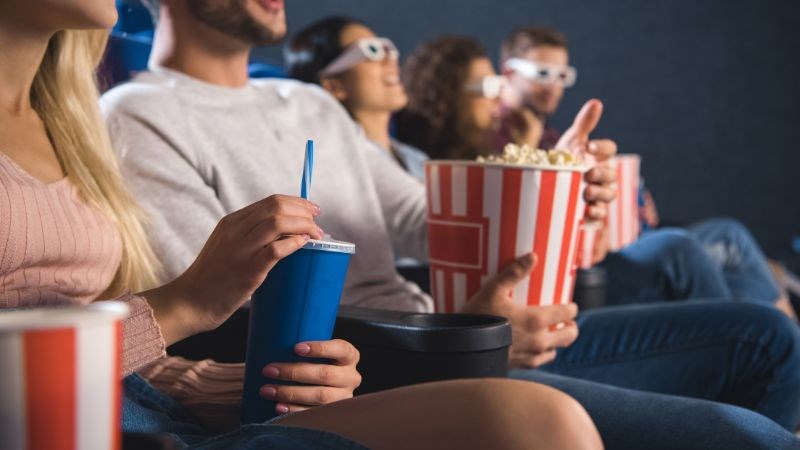 Buổi xem phim gi&uacute;p cặp đ&ocirc;i hiểu nhau hơn ng&agrave;y 14/2