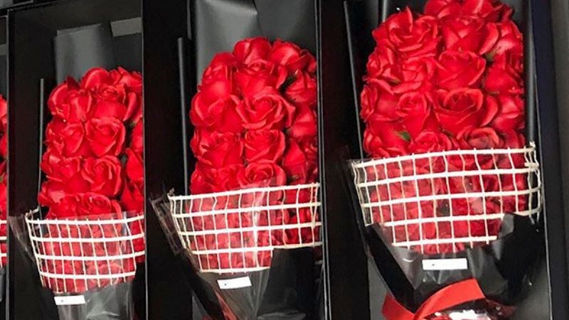 Hoa s&aacute;p thơm m&oacute;n qu&agrave; tuyệt vời ng&agrave;y Valentine tặng n&agrave;ng
