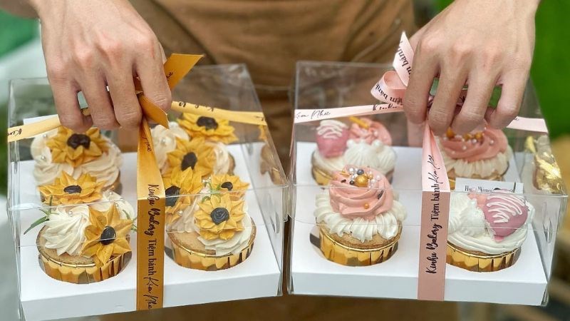 Set b&aacute;nh ngọt l&agrave; m&oacute;n qu&agrave; kh&ocirc;ng thể thiếu ng&agrave;y Valentine