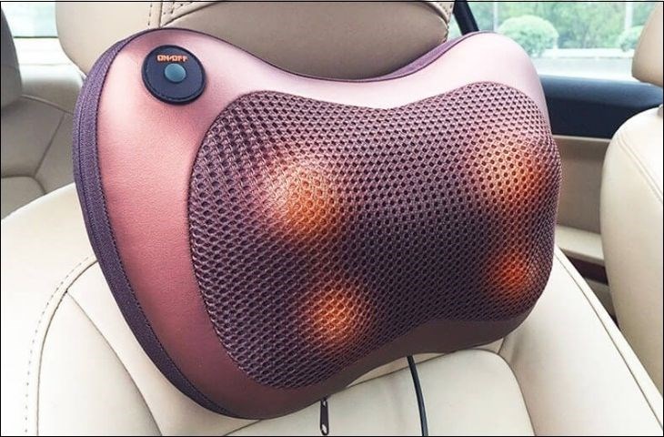 Bạn nên kiểm tra gối massage trước khi sử dụng để đảm bảo thiết bị hoạt động ổn định