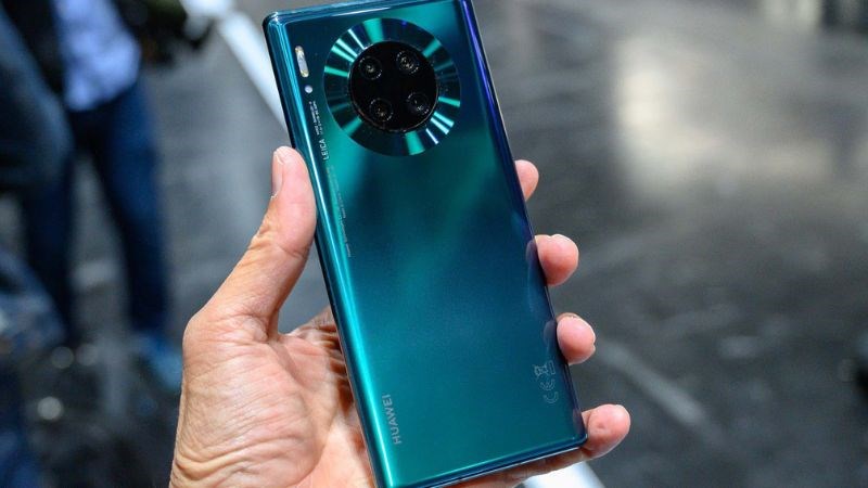 Điện thoại Huawei là 1 thương hiệu điện thoại cảm ứng thông minh giá chỉ tầm trung tới từ Trung Quốc