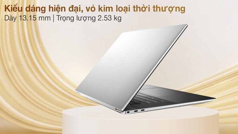 Dell XPS 17 có khối lượng hơi lớn so với dân văn phòng