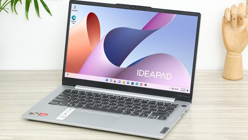 Laptop Lenovo IdeaPad Slim 5 Light 14ABR8 R5 mỏng nhẹ, RAM khủng