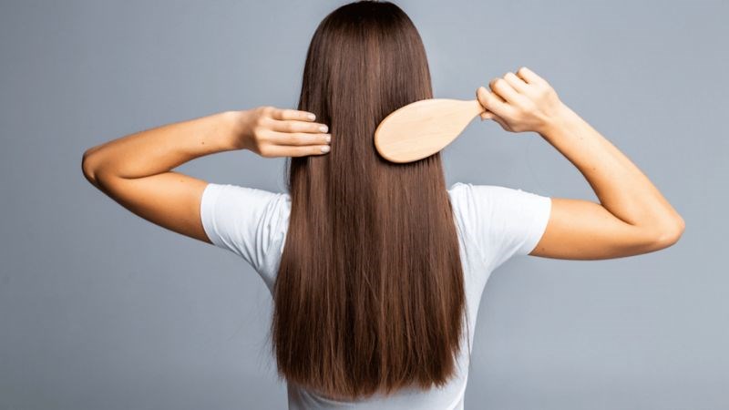 Mùi tây giúp cải thiện sức khỏe mái tóc của bạn
