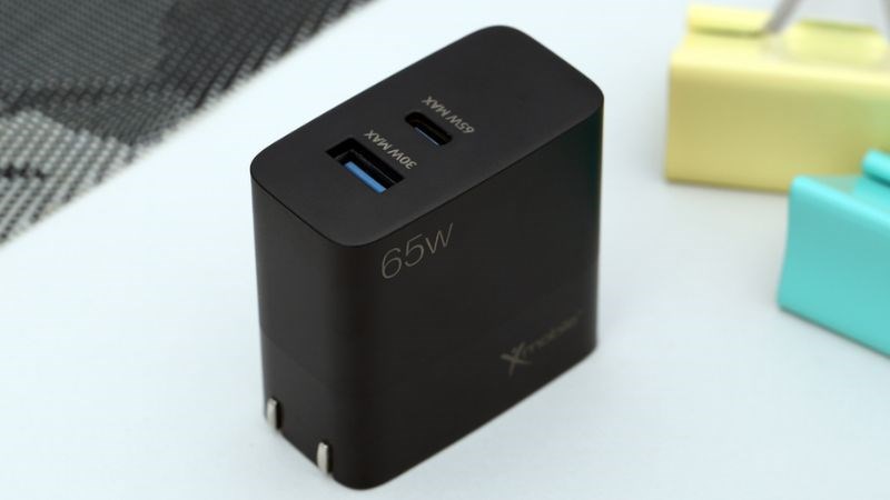 Chấu sạc gấp gọn tiện lợi