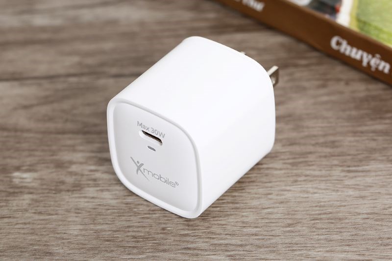 Adapter nhỏ gọn, dễ đem theo