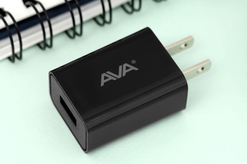 Adapter Sạc 1A AVA DS432 có kiểu dáng nhỏ gọn Adapter Sạc 1A AVA DS432 có kiểu dáng nhỏ gọn