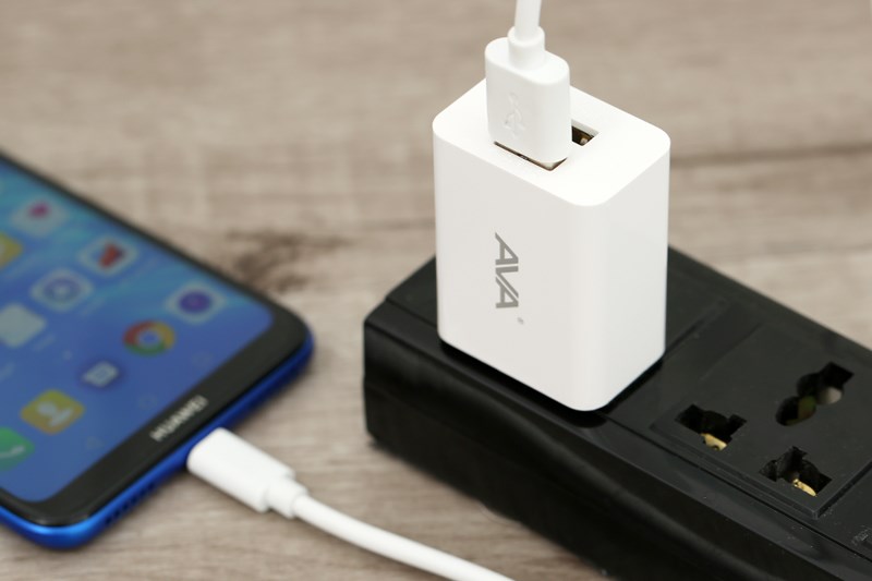 Các thiết bị có pin như loa, tai nghe Bluetooth, pin sạc dự phòng, Các thiết bị có pin như loa, tai nghe Bluetooth, pin sạc dự phòng,