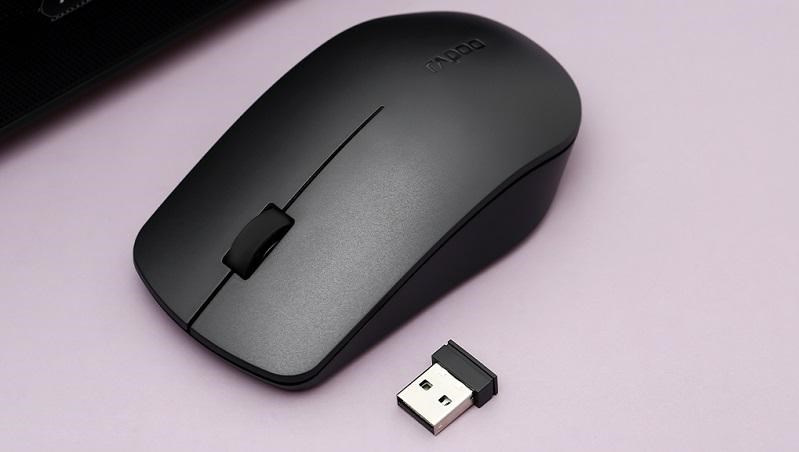 Kiểu d&aacute;ng chuột g&oacute;c cạnh với m&agrave;u đen nh&aacute;m sang trọng