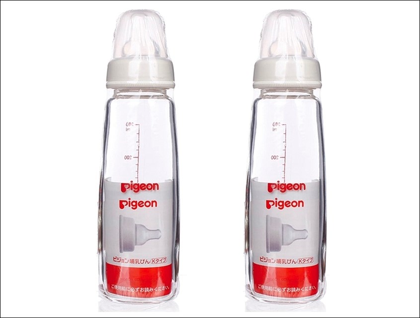 Bình sữa thủy tinh Pigeon cổ hẹp 240 ml (từ 3 tháng)