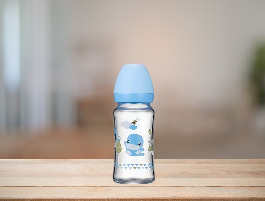 Bình sữa thủy tinh KuKu KU5865 cổ rộng 240 ml - Màu ngẫu nhiên (mọi độ tuổi)