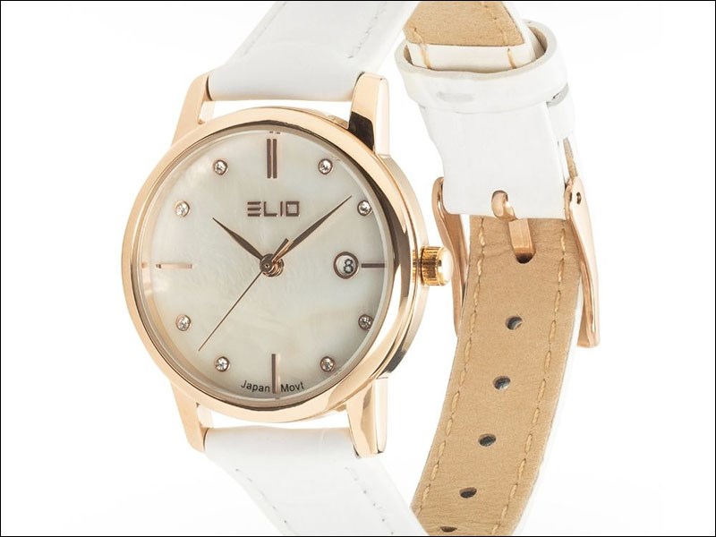 Đồng hồ c&oacute; d&acirc;y đeo được l&agrave;m bằng chất liệu da mềm mại