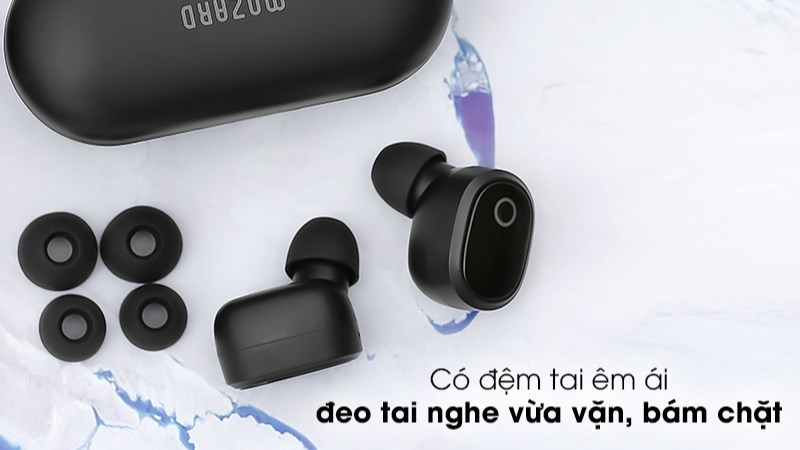 M&agrave;u đen c&aacute; t&iacute;nh, s&agrave;nh điệu với củ tai nhỏ gọn với thao t&aacute;c đeo tiện lợi v&agrave; cực kỳ thoải m&aacute;i khi sử dụng