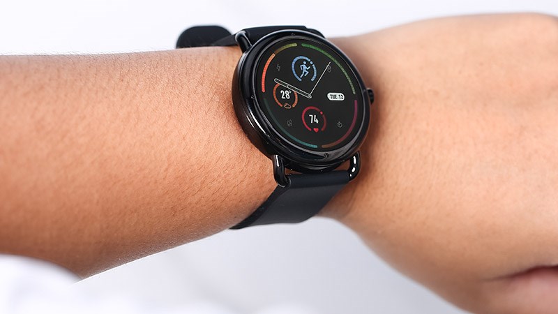 Chống nước đạt chuẩn IP67 - thoải m&aacute;i đi mưa, rửa tay