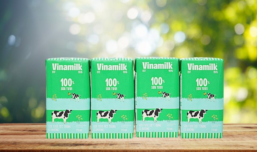 Thùng 48 hộp sữa tươi tiệt trùng Vinamilk có đường 110 ml (từ 1 tuổi)