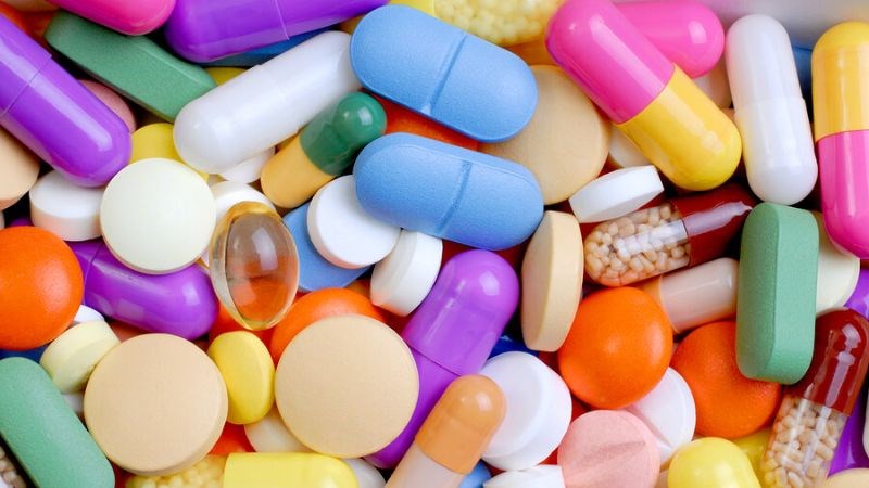Quế có thể gây tương tác với một số loại thuốc, do đó bạn cần hỏi ý kiến của bác sĩ trước khi dùng