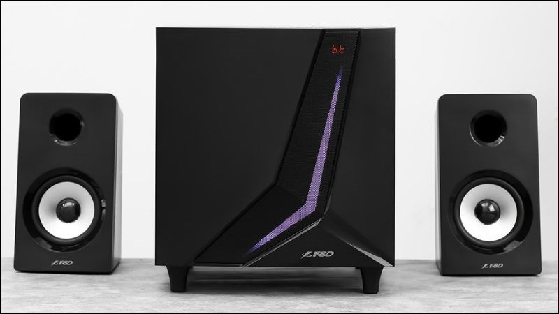 Loa Vi T&iacute;nh Fenda F670X được thiết kế với sắc đen sang trọng