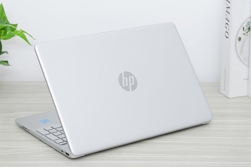 HP 245 G10 R5 7520U (8F155PA)