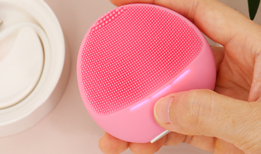 Máy rửa mặt và massage dành cho da nhạy cảm Halio Baby Pink