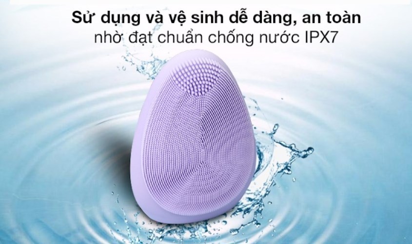 Máy có thể chịu được dưới nước hơn 30 phút với độ sâu hơn 1 mét