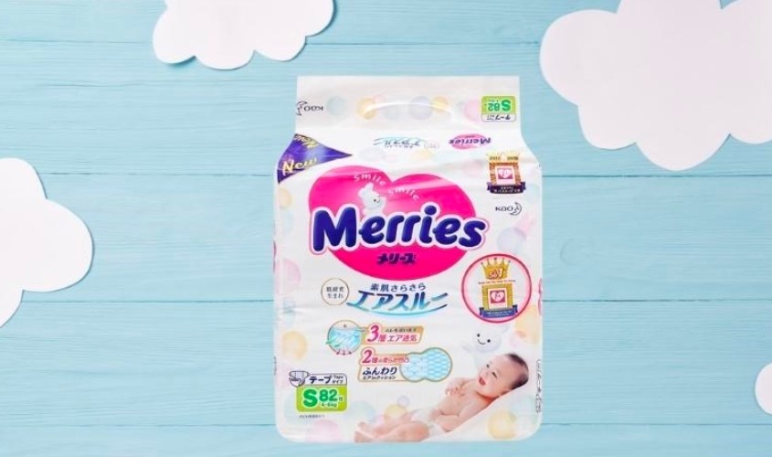 Tã dán Merries size S 82 miếng (4 - 8 kg)