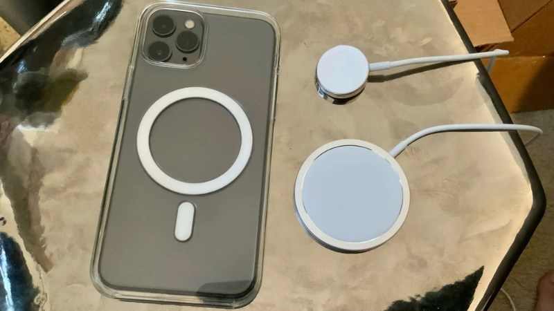 iPhone 12 Series được Apple trang bị các c&ocirc;ng ngh&ecirc;̣ sạc hiện đại đi k&egrave;m tính năng ti&ecirc;́t ki&ecirc;̣m pin