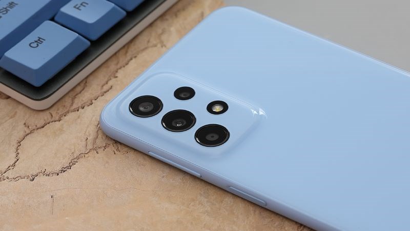 Thiết kế 4 camera sau lưng ho&agrave;n to&agrave;n đ&aacute;p ứng nhu cầu chụp ảnh