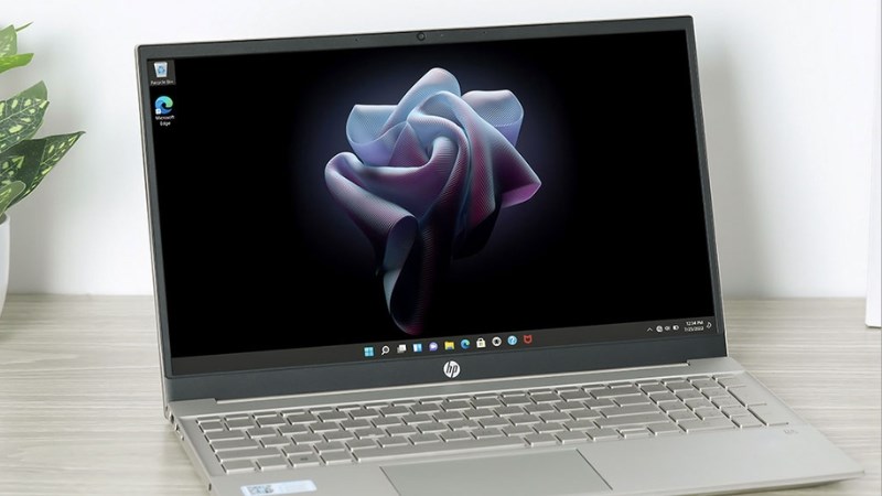 Laptop sở hữu cấu hình mạnh mẽ với bộ vi xử lý Intel thế hệ 12